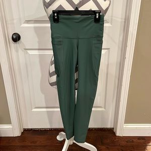 Old Navy active Powersports legging, green, size XS